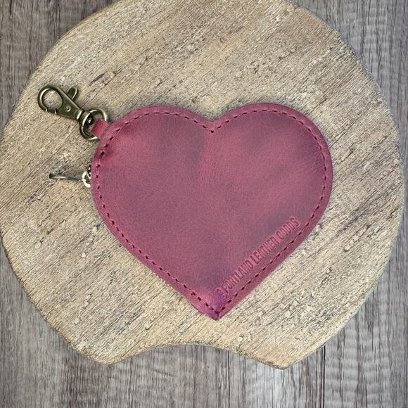 Portland Leather Heart Keychain Pouch FAST SHIP ANENOME Pink Heart NEW - Picture 4 of 4